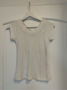 BDG Woman's Short Sleeve V-Neck Top - Cream